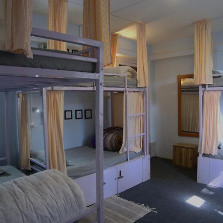 Tag Along 2 0 Hostel ガントク エクステリア 写真